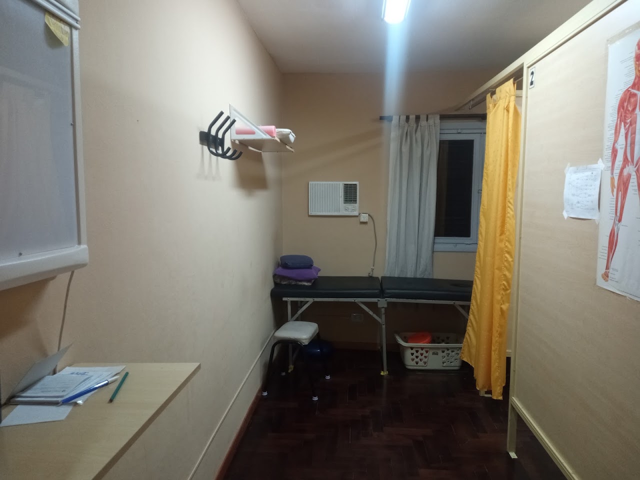 Espacio de evaluación médica y diagnóstico kinésico